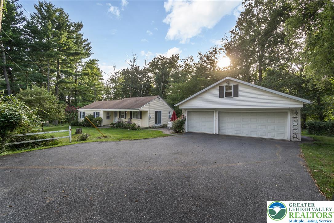 2043 Arndt Road
