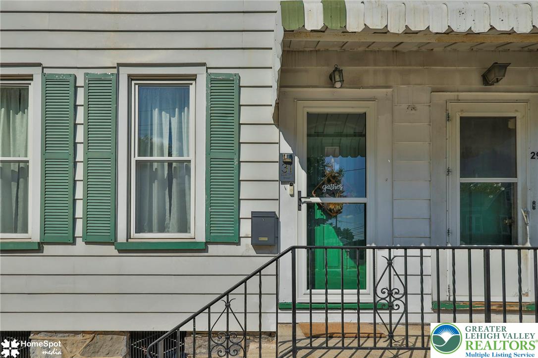 31 S 10th Street