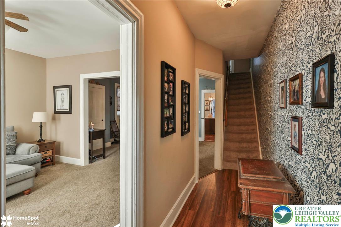 31 S 10th Street