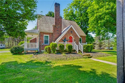 Photo of 2735 Little Gap Road, Lower Towamensing Tp, PA 18071 (MLS # 777620)