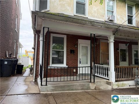 Townhouse For Sale - 229 W Fairview Street<br/> Bethlehem City, PA 18018