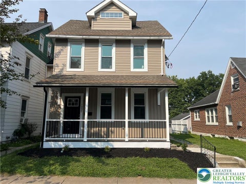 Photo for 1339 Washington Avenue