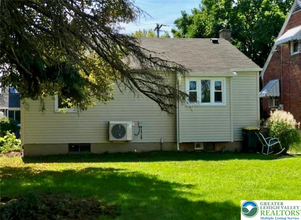 Whitehall Twp, Pennsylvania 18052, United States, 2 Bedrooms Bedrooms, ,1 BathroomBathrooms,Residential,Pending,205594