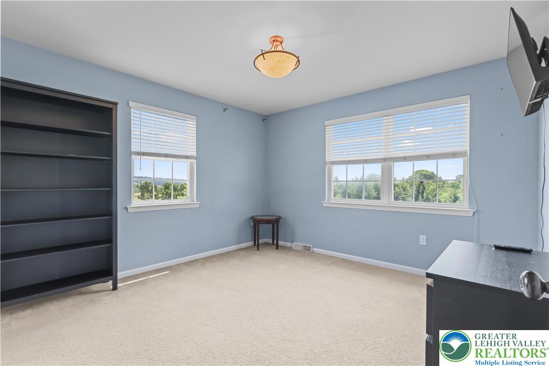 Washington Twp, Pennsylvania 18080, United States, 4 Bedrooms Bedrooms, ,3 BathroomsBathrooms,Residential,Active,169981