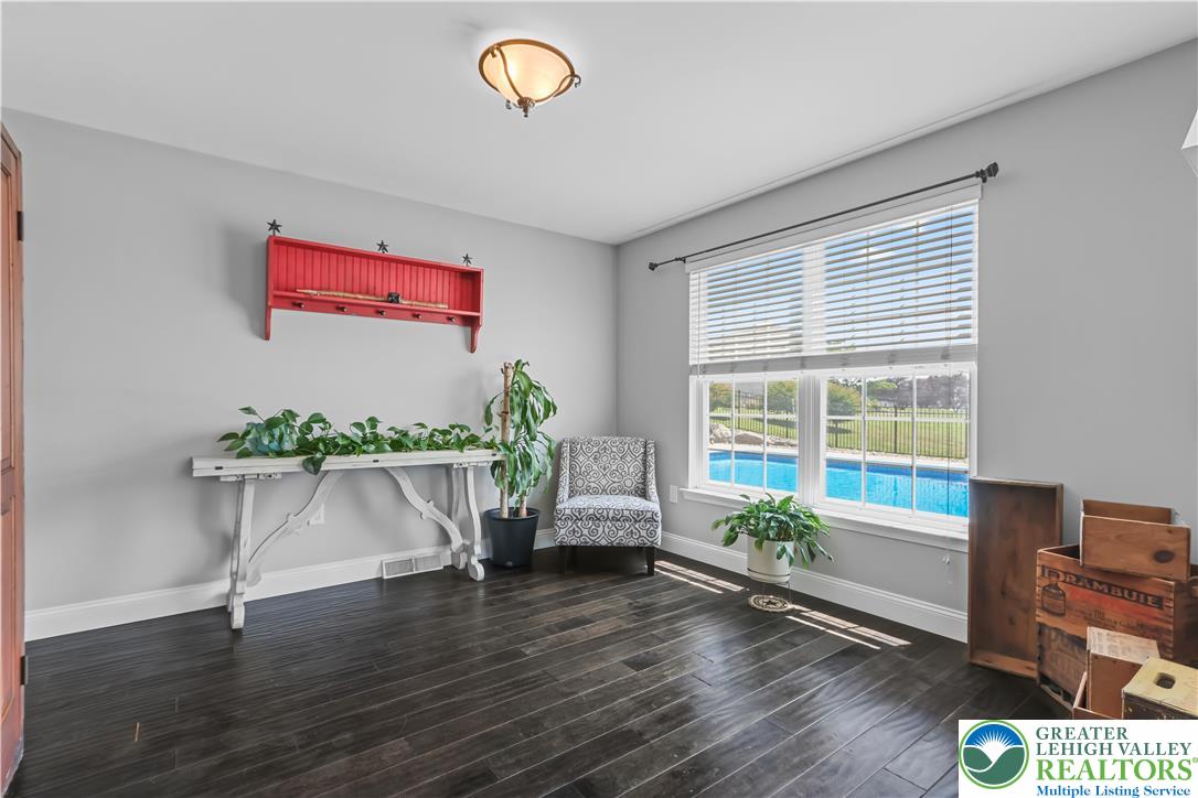 Washington Twp, Pennsylvania 18080, United States, 4 Bedrooms Bedrooms, ,3 BathroomsBathrooms,Residential,Active,169981