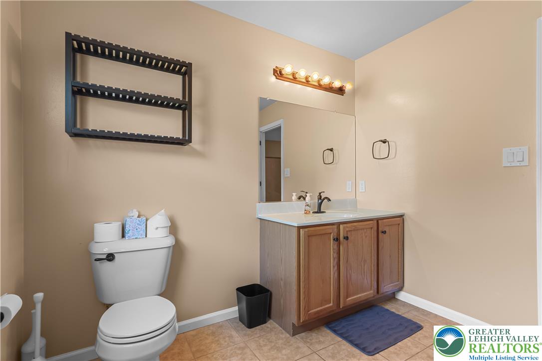 Washington Twp, Pennsylvania 18080, United States, 4 Bedrooms Bedrooms, ,3 BathroomsBathrooms,Residential,Active,169981