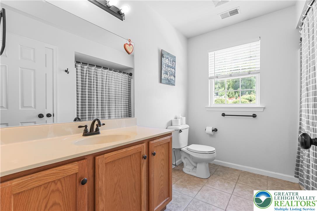 Washington Twp, Pennsylvania 18080, United States, 4 Bedrooms Bedrooms, ,3 BathroomsBathrooms,Residential,Active,169981