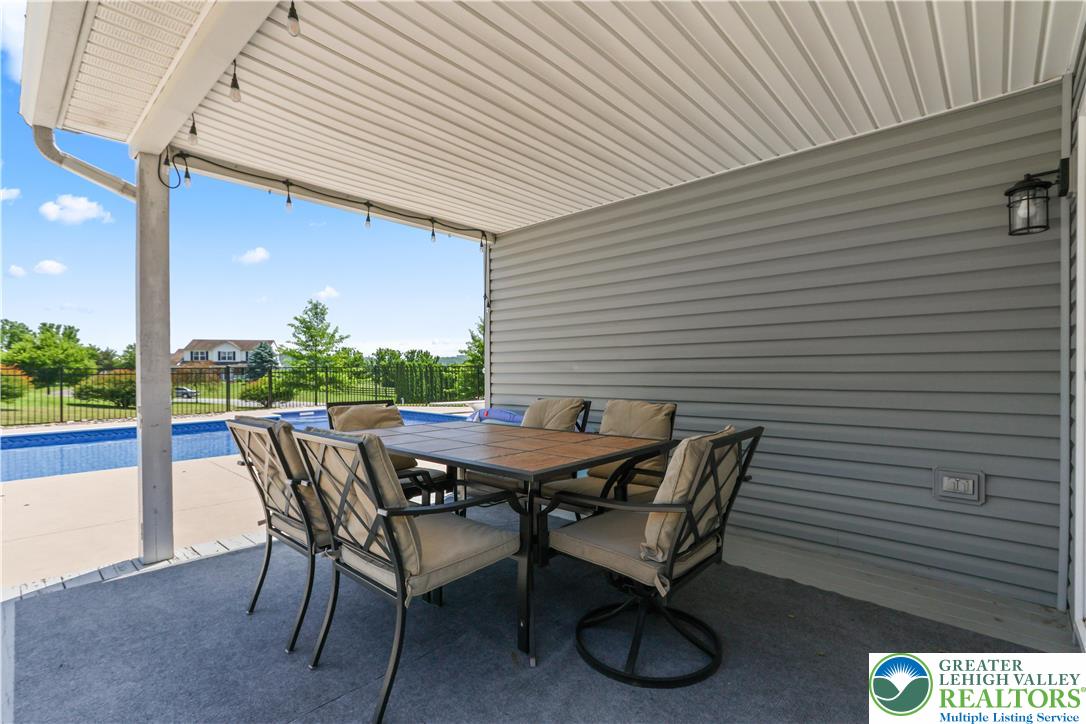 Washington Twp, Pennsylvania 18080, United States, 4 Bedrooms Bedrooms, ,3 BathroomsBathrooms,Residential,Active,169981