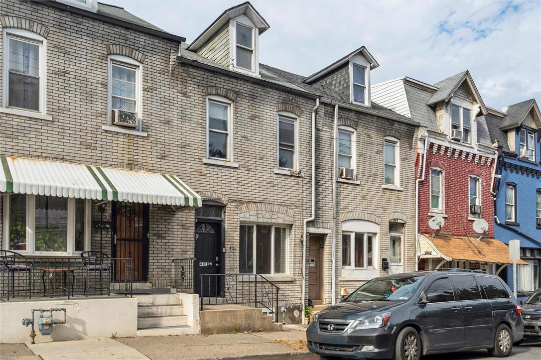 411 Gordon Street