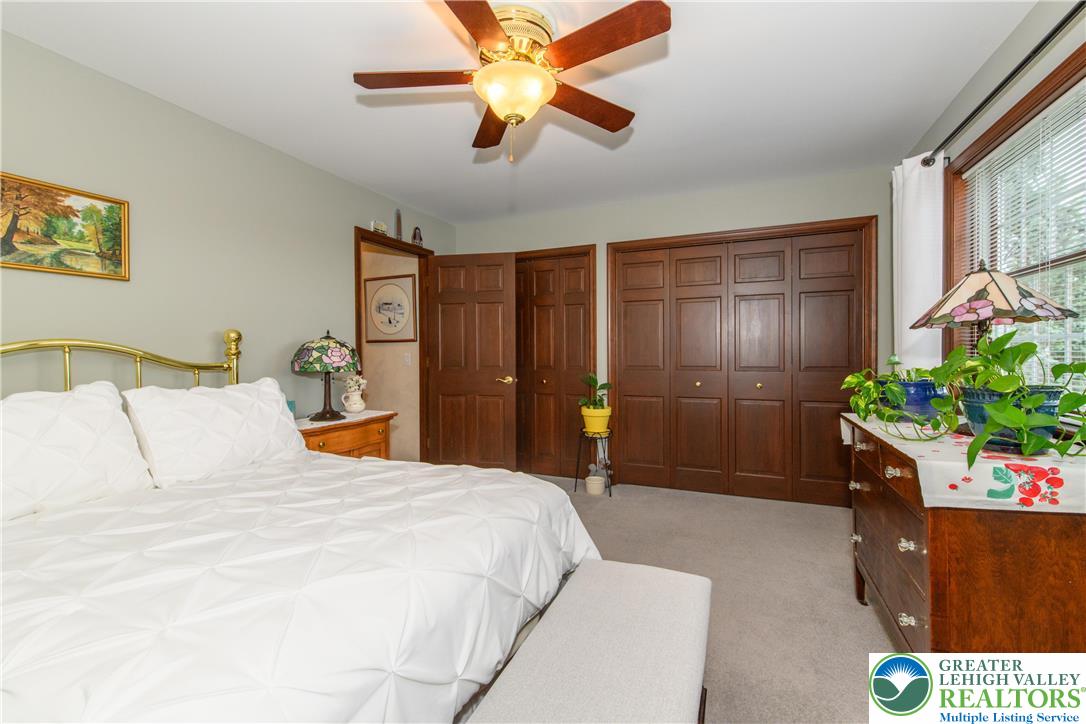 North Whitehall Twp, Pennsylvania 18078, United States, 4 Bedrooms Bedrooms, ,3 BathroomsBathrooms,Residential,Pending,208475