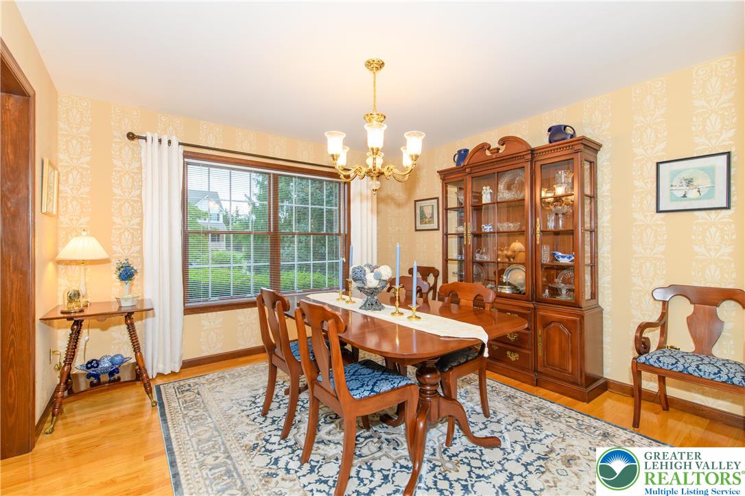 North Whitehall Twp, Pennsylvania 18078, United States, 4 Bedrooms Bedrooms, ,3 BathroomsBathrooms,Residential,Pending,208475