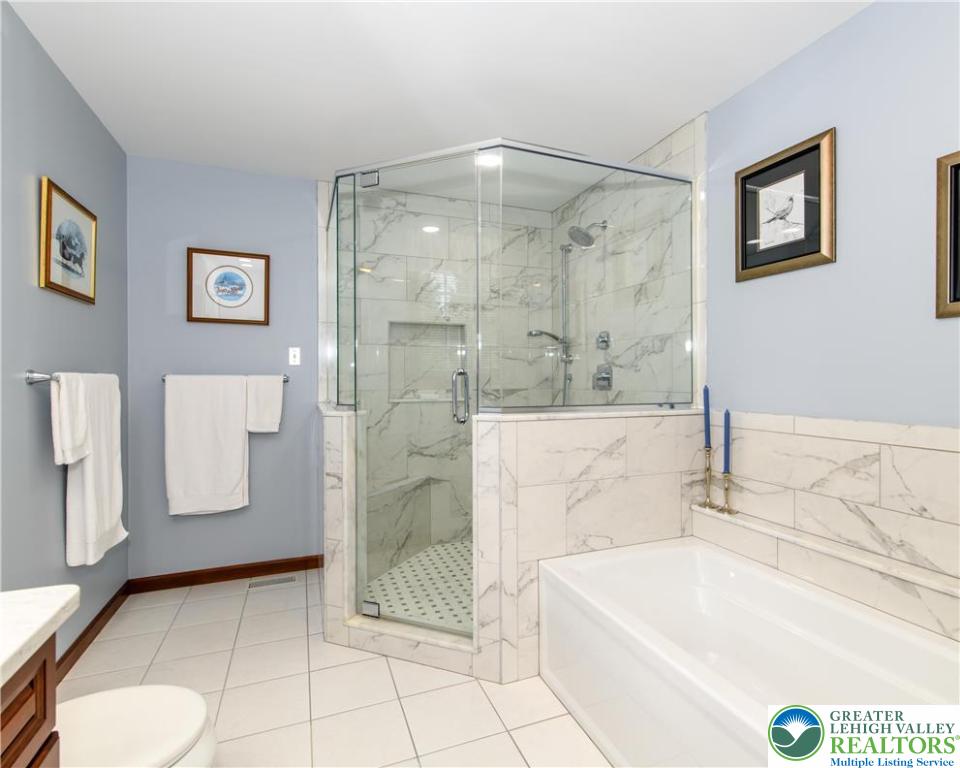 North Whitehall Twp, Pennsylvania 18078, United States, 4 Bedrooms Bedrooms, ,3 BathroomsBathrooms,Residential,Pending,208475