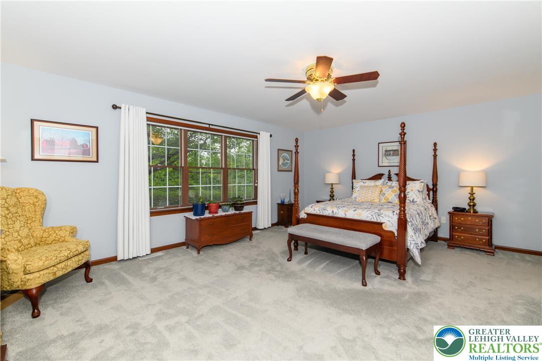 North Whitehall Twp, Pennsylvania 18078, United States, 4 Bedrooms Bedrooms, ,3 BathroomsBathrooms,Residential,Pending,208475