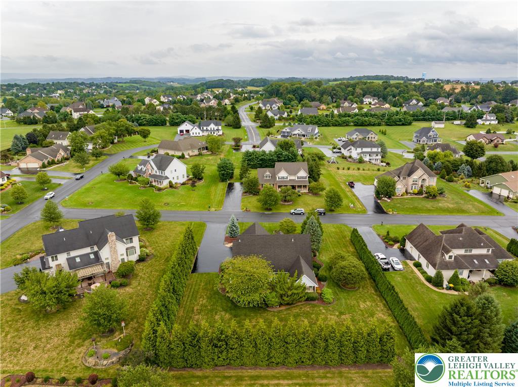 North Whitehall Twp, Pennsylvania 18078, United States, 4 Bedrooms Bedrooms, ,3 BathroomsBathrooms,Residential,Pending,208475