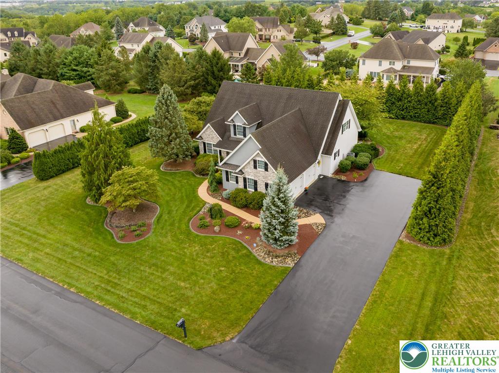 North Whitehall Twp, Pennsylvania 18078, United States, 4 Bedrooms Bedrooms, ,3 BathroomsBathrooms,Residential,Pending,208475