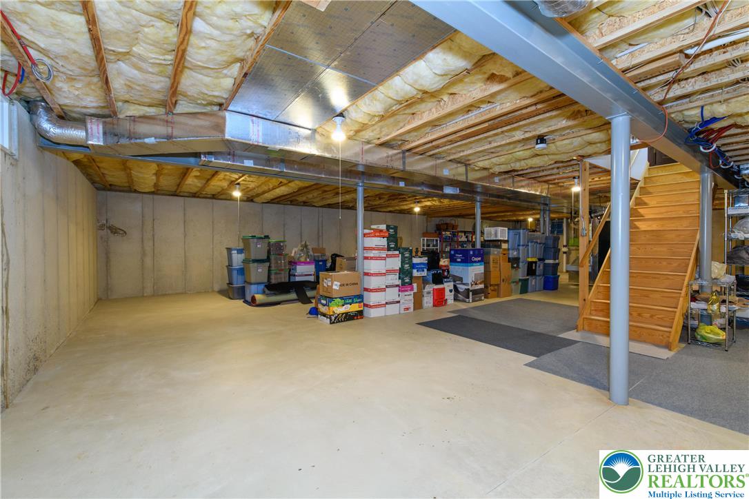 North Whitehall Twp, Pennsylvania 18078, United States, 4 Bedrooms Bedrooms, ,3 BathroomsBathrooms,Residential,Pending,208475