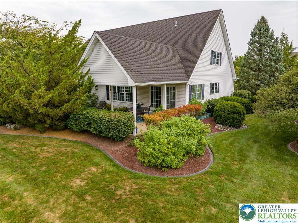 North Whitehall Twp, Pennsylvania 18078, United States, 4 Bedrooms Bedrooms, ,3 BathroomsBathrooms,Residential,Pending,208475