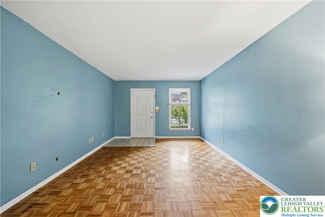 5507 Jaclyn Lane