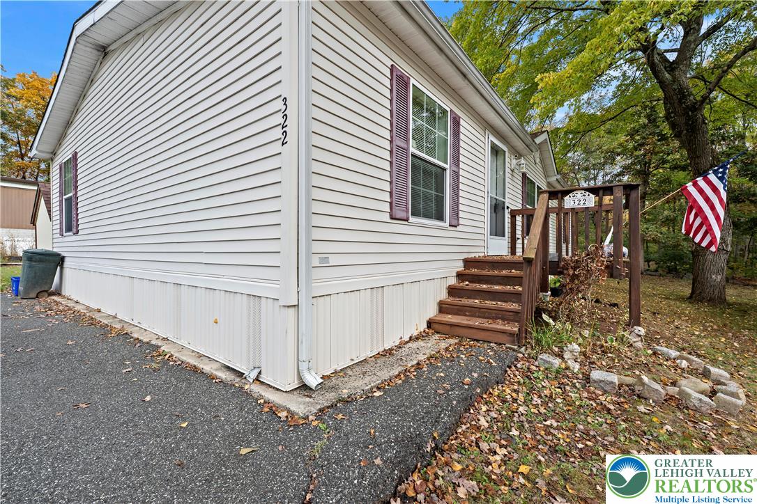 Richland Twp, Pennsylvania 18951, United States, 3 Bedrooms Bedrooms, ,2 BathroomsBathrooms,Residential,Active,231363