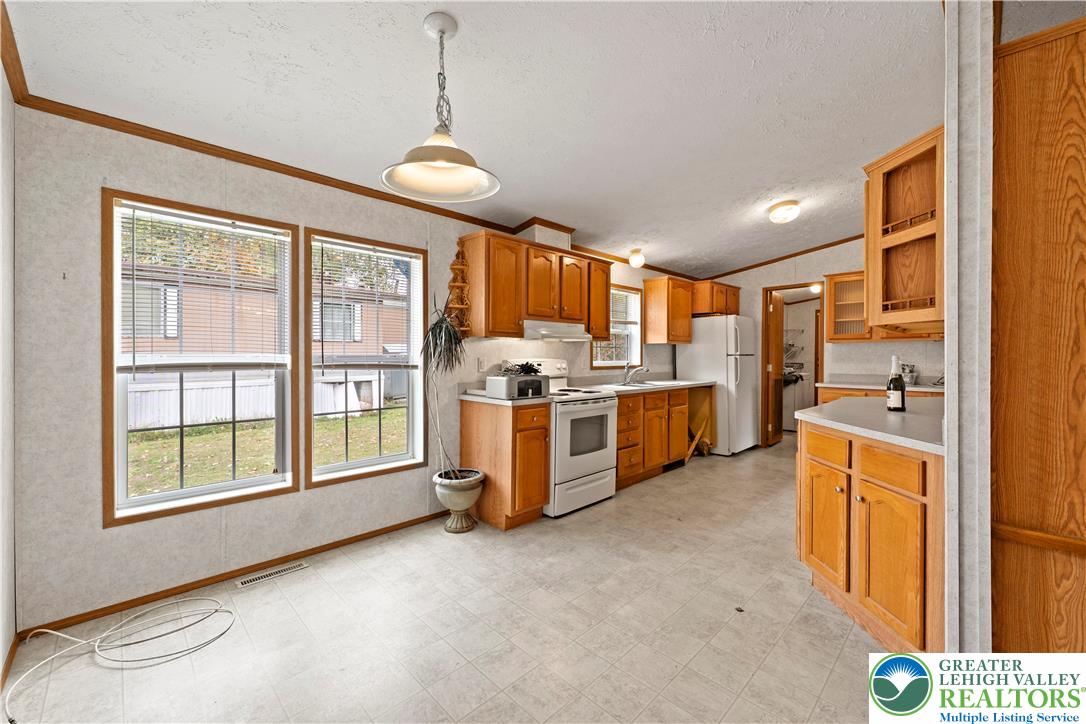 Richland Twp, Pennsylvania 18951, United States, 3 Bedrooms Bedrooms, ,2 BathroomsBathrooms,Residential,Active,231363