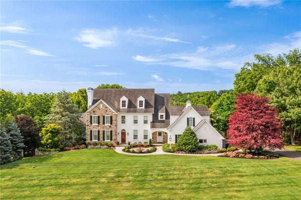 2850 APPLE VALLEY ESTATES DR, OREFIELD, PA 18069 - Image 5b2eefdced33464e7ce27f2e1af4268d/3765589049