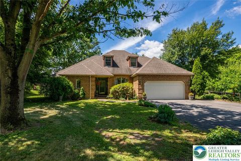 Photo of 358 Chalet Drive, North Heidelberg Twp, PA 19506 (MLS # 779581)