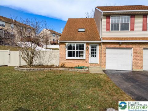Photo of 2627 Tamlynn Court, Palmer Twp, PA 18045 (MLS # 772542)