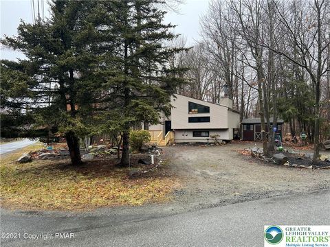 Photo of 3322 Woodland Drive, Coolbaugh Twp, PA 18466 (MLS # 760498) Photo of 3322 Woodland Drive, Coolbaugh Twp, PA 18466 (MLS # 760498)