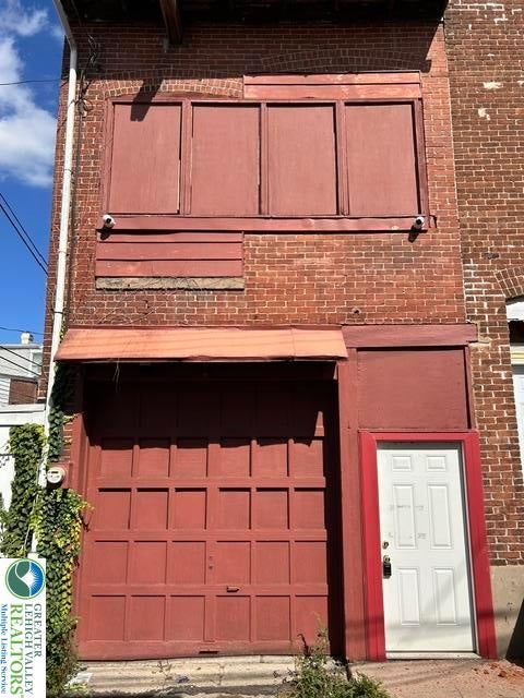 322 N Franklin Street Storage/Garage area