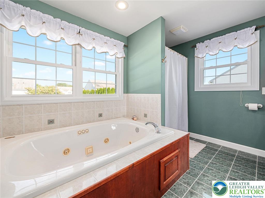 Maiden Creek Twp, Pennsylvania 19510, United States, 4 Bedrooms Bedrooms, ,3 BathroomsBathrooms,Residential,Pending,215490