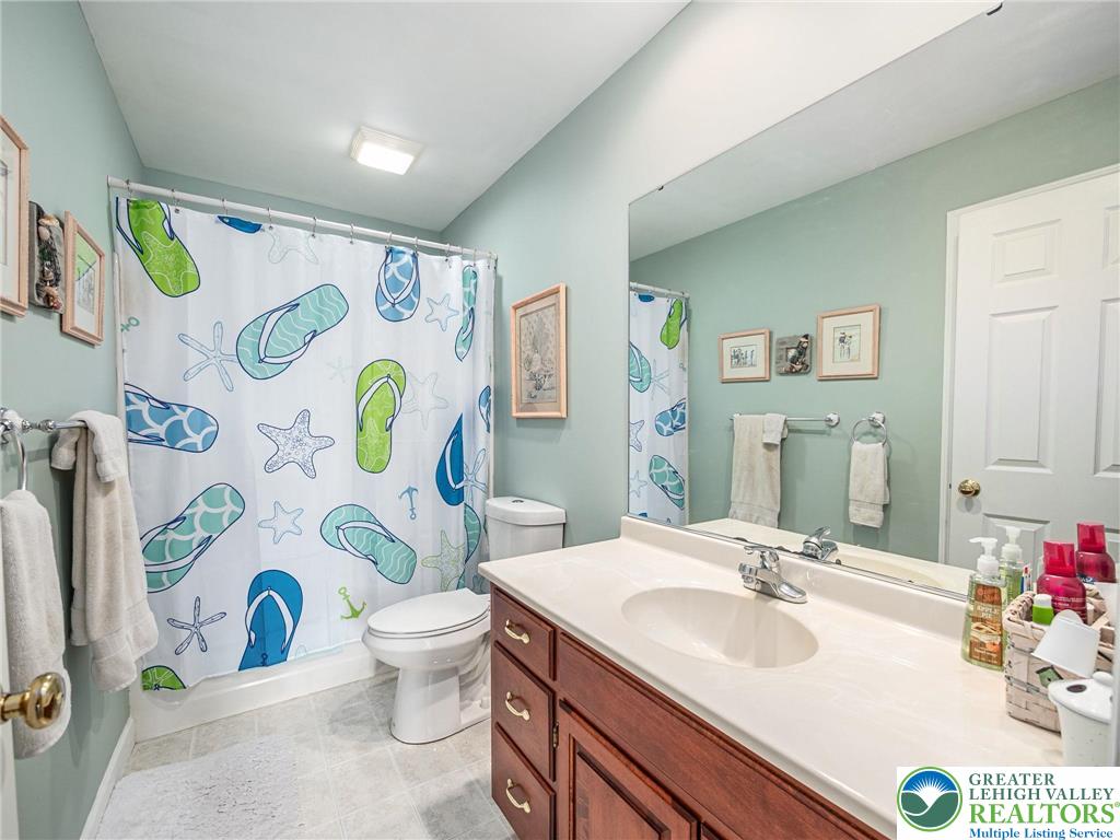 Maiden Creek Twp, Pennsylvania 19510, United States, 4 Bedrooms Bedrooms, ,3 BathroomsBathrooms,Residential,Pending,215490