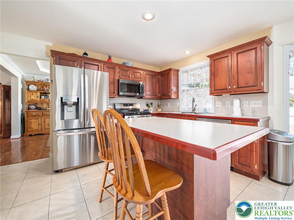 Maiden Creek Twp, Pennsylvania 19510, United States, 4 Bedrooms Bedrooms, ,3 BathroomsBathrooms,Residential,Pending,215490