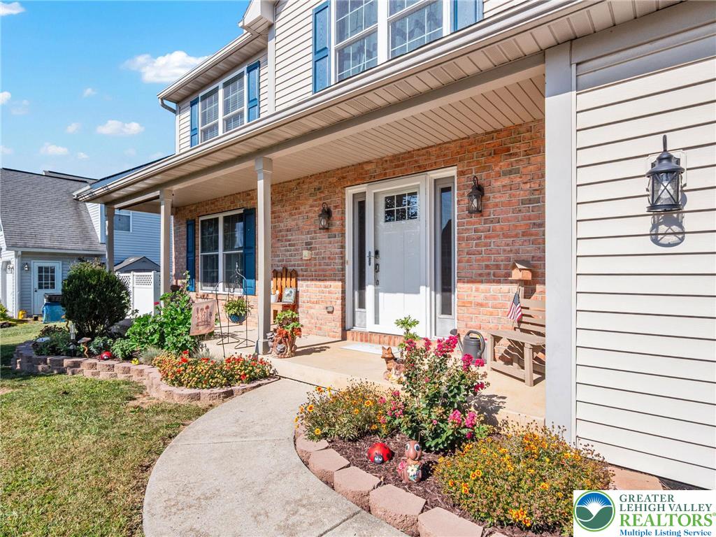 Maiden Creek Twp, Pennsylvania 19510, United States, 4 Bedrooms Bedrooms, ,3 BathroomsBathrooms,Residential,Pending,215490