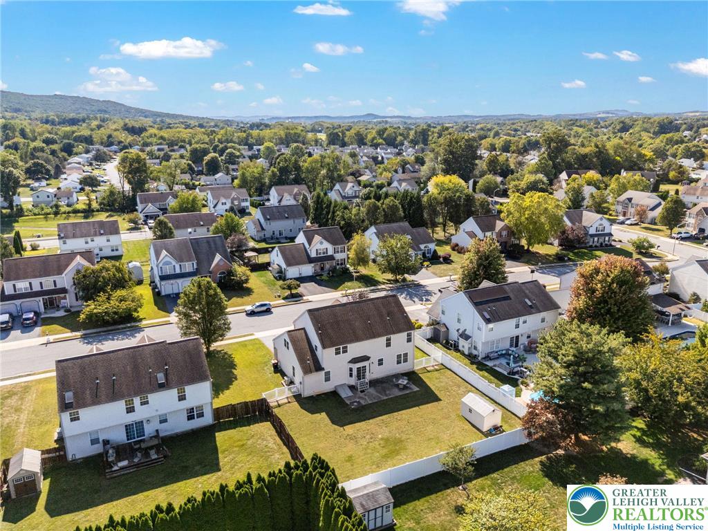 Maiden Creek Twp, Pennsylvania 19510, United States, 4 Bedrooms Bedrooms, ,3 BathroomsBathrooms,Residential,Pending,215490