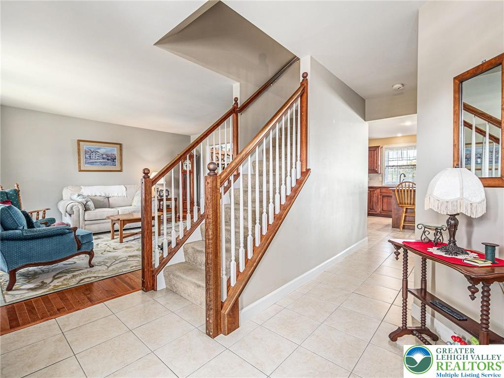 Maiden Creek Twp, Pennsylvania 19510, United States, 4 Bedrooms Bedrooms, ,3 BathroomsBathrooms,Residential,Pending,215490