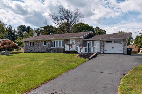 Homes For Sale - 1307 Klinerd Road<br/> Upper Hanover Twp, PA 18073