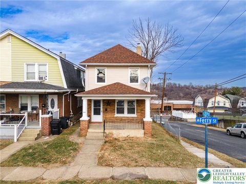Photo of 2001 Ferry Street, Easton, PA 18042 (MLS # 770997)
