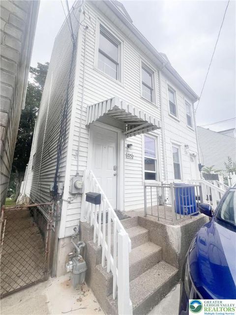 Photo of 725 Spruce Street, Easton, PA 18042 (MLS # 762654) Photo of 725 Spruce Street, Easton, PA 18042 (MLS # 762654)