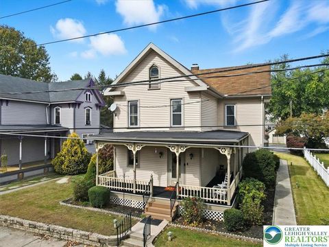 Homes For Sale - 818 Thomas Street<br/> Stroudsburg, PA 18360