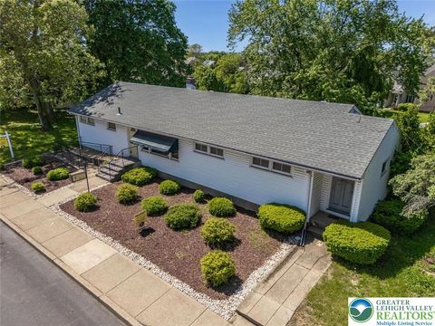Photo of 825 Old Philadelphia Road, Easton, PA 18042 (MLS # 758293) Photo of 825 Old Philadelphia Road, Easton, PA 18042 (MLS # 758293)