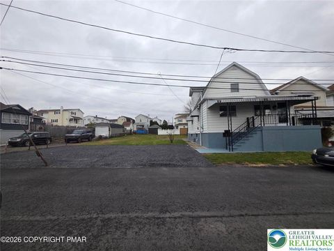 Homes For Sale - 17 E Charles Street<br/> Wilkes Barre, PA 18705