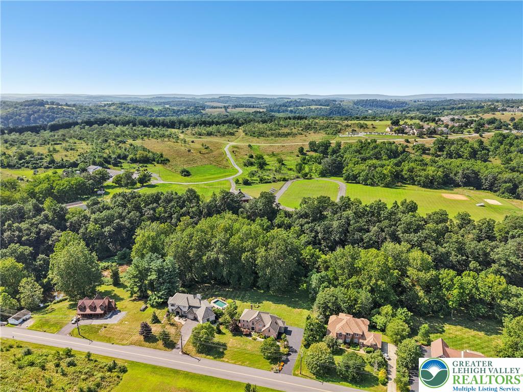 North Whitehall Twp, Pennsylvania 18069, United States, 4 Bedrooms Bedrooms, ,3 BathroomsBathrooms,Residential,Pending,185570