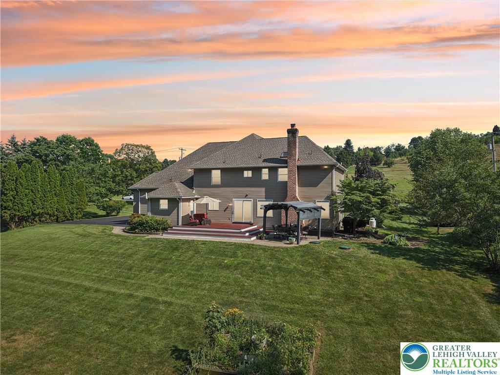 North Whitehall Twp, Pennsylvania 18069, United States, 4 Bedrooms Bedrooms, ,3 BathroomsBathrooms,Residential,Pending,185570