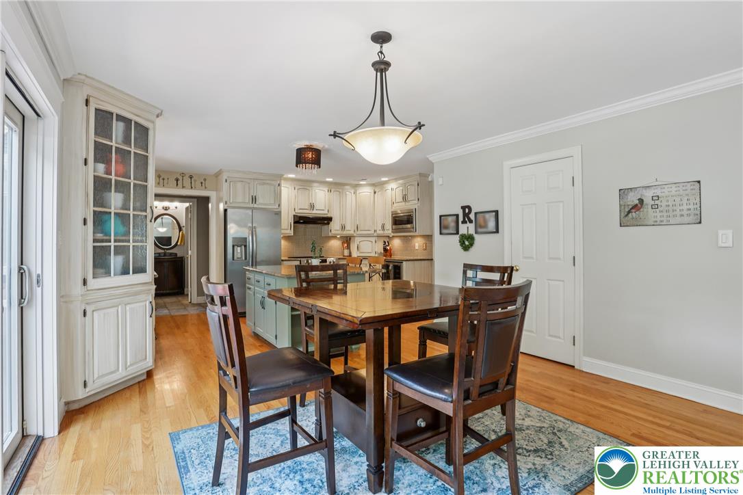 North Whitehall Twp, Pennsylvania 18069, United States, 4 Bedrooms Bedrooms, ,3 BathroomsBathrooms,Residential,Pending,185570