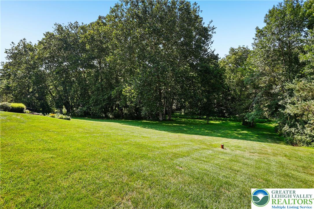 North Whitehall Twp, Pennsylvania 18069, United States, 4 Bedrooms Bedrooms, ,3 BathroomsBathrooms,Residential,Pending,185570