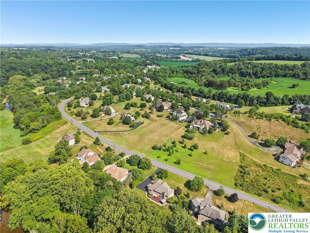 North Whitehall Twp, Pennsylvania 18069, United States, 4 Bedrooms Bedrooms, ,3 BathroomsBathrooms,Residential,Pending,185570