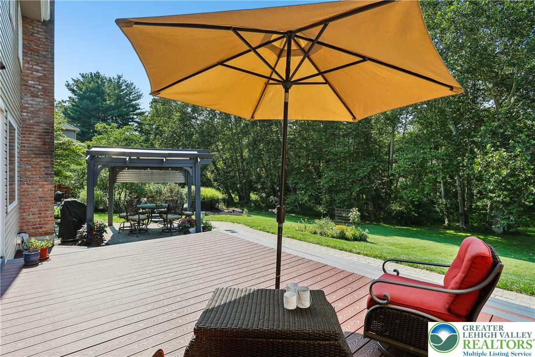 North Whitehall Twp, Pennsylvania 18069, United States, 4 Bedrooms Bedrooms, ,3 BathroomsBathrooms,Residential,Pending,185570