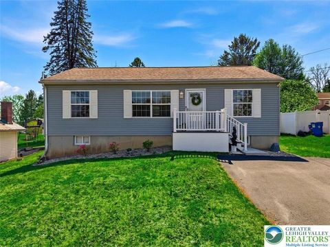 1394 Clearfield Avenue Lower Saucon Twp PA 18015