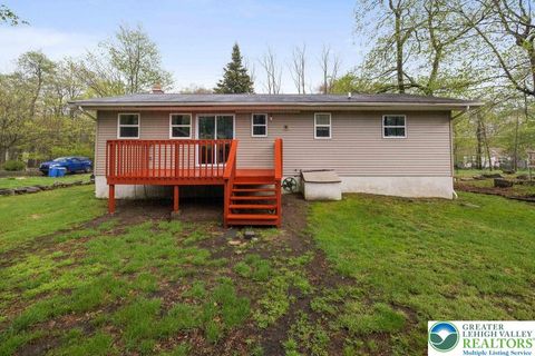 Photo of 1918 Horseshow Bnd, Coolbaugh Twp, PA 18466 (MLS # 770252)