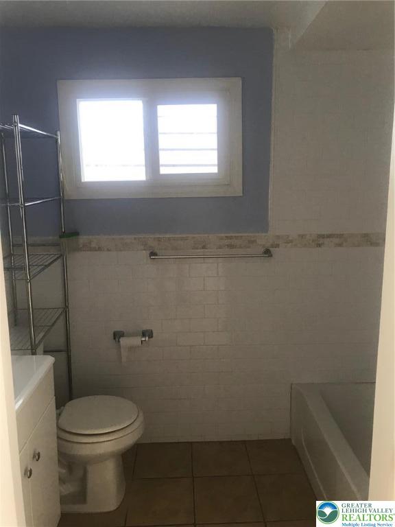 Lansford Boro, Pennsylvania 18232, United States, 4 Bedrooms Bedrooms, ,3 BathroomsBathrooms,Residential,Active,246955